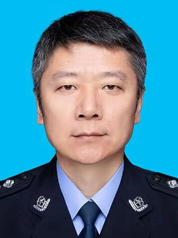 沈斌